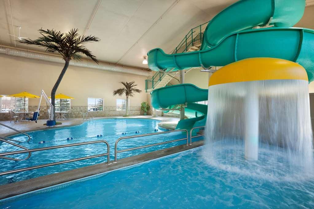 Country Inn & Suites By Radisson Bismarck Waterpark المظهر الخارجي الصورة