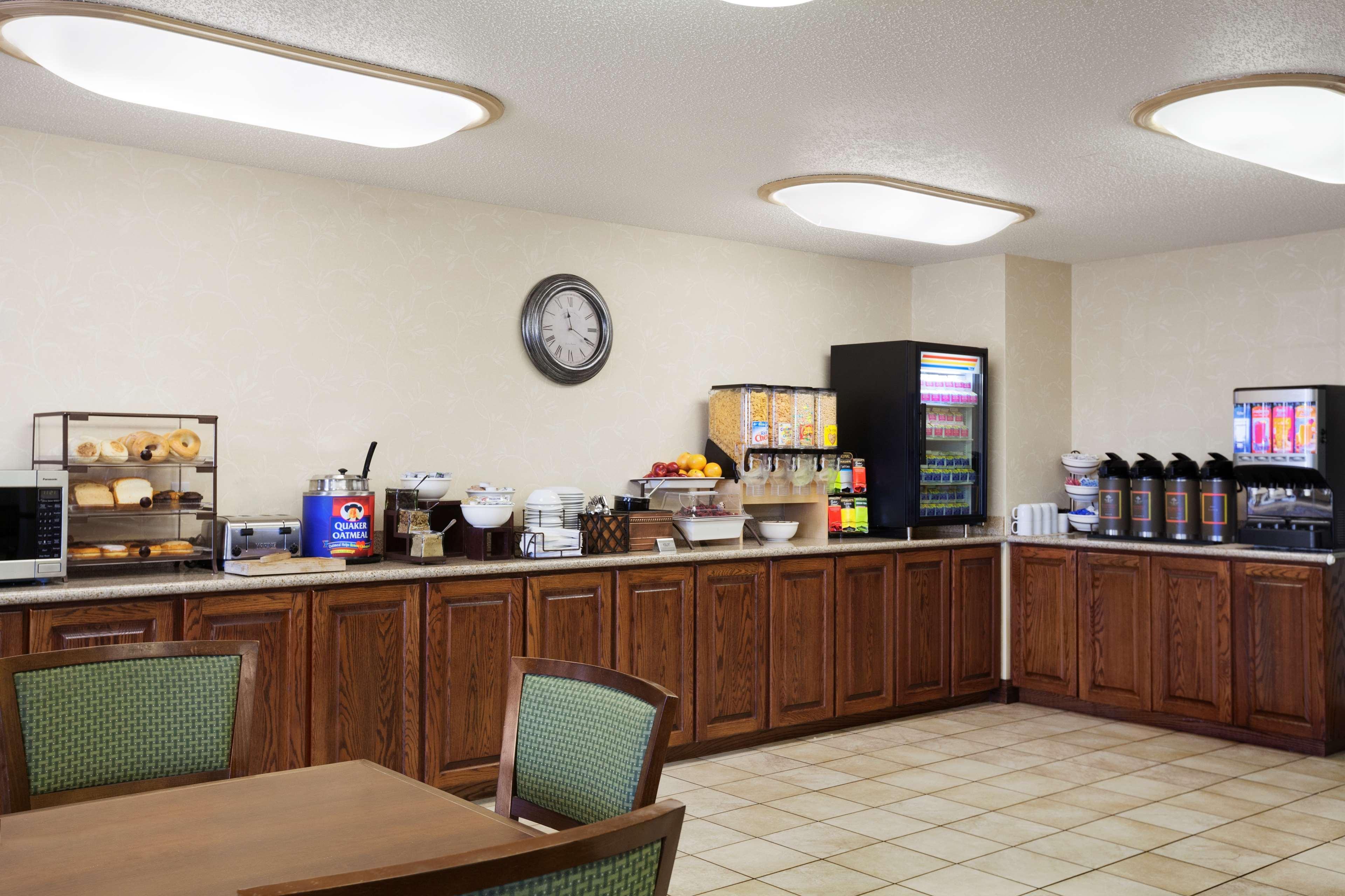 Country Inn & Suites By Radisson Bismarck Waterpark المظهر الخارجي الصورة