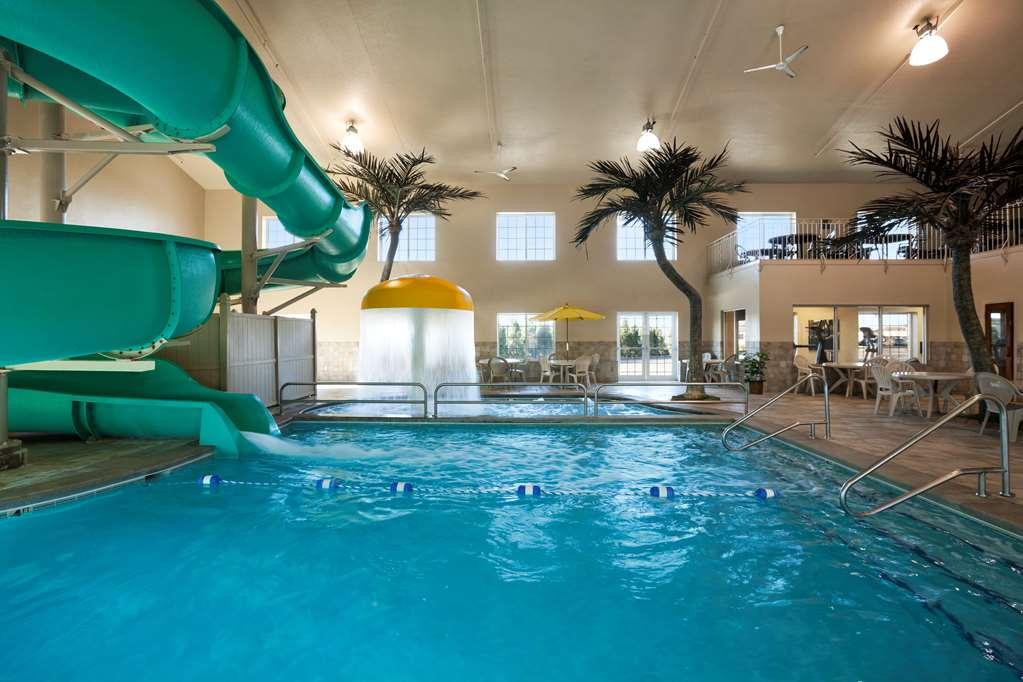 Country Inn & Suites By Radisson Bismarck Waterpark المظهر الخارجي الصورة