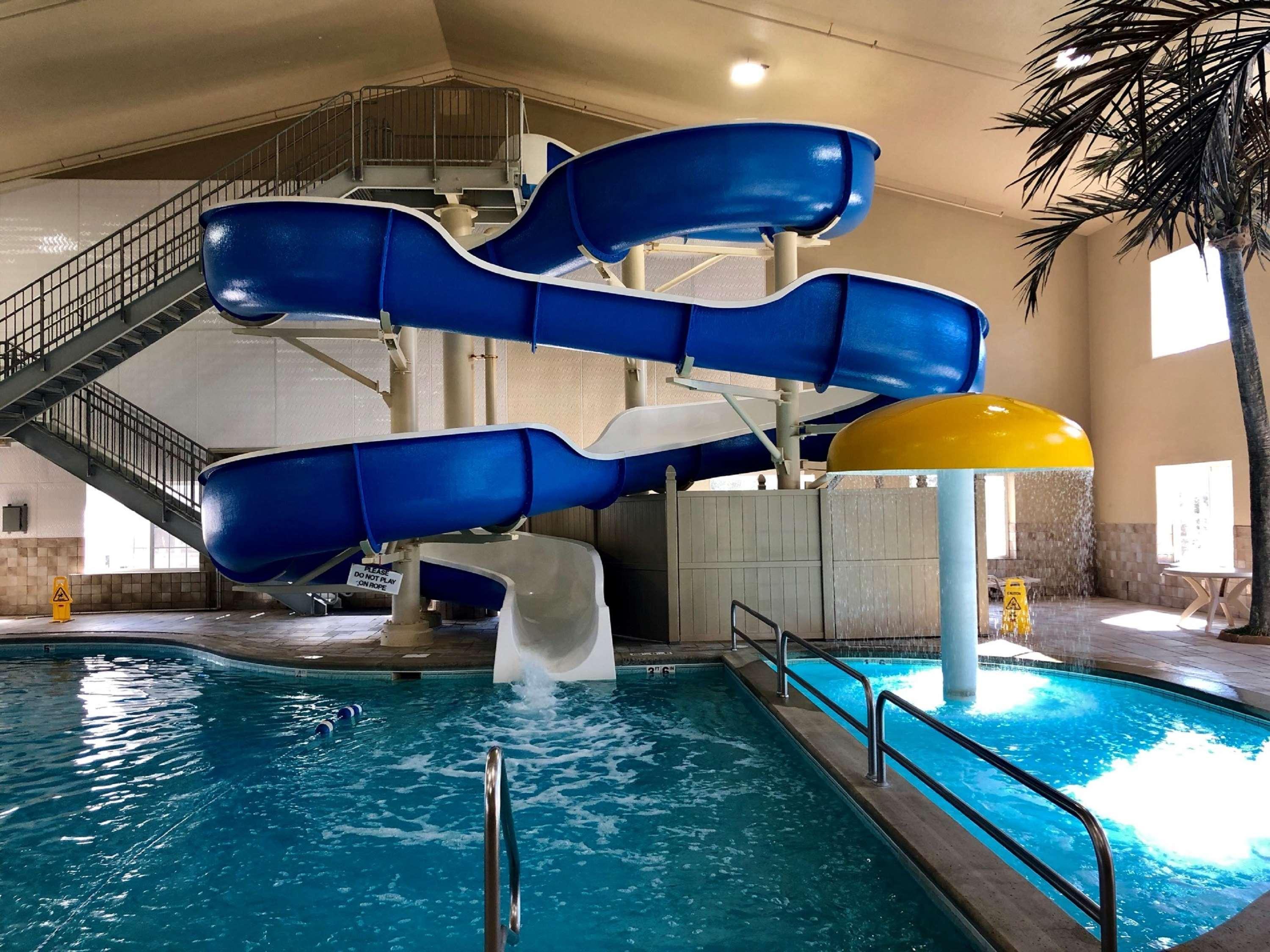 Country Inn & Suites By Radisson Bismarck Waterpark المظهر الخارجي الصورة