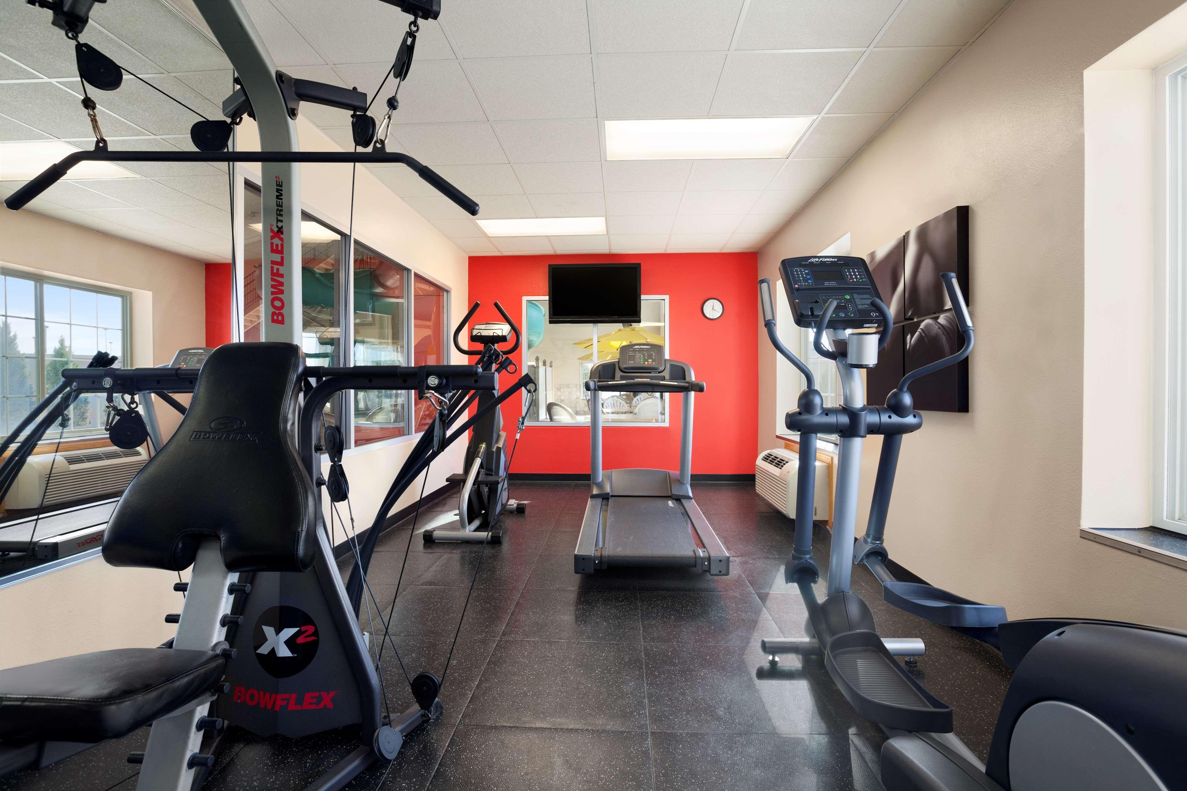 Country Inn & Suites By Radisson Bismarck Waterpark المظهر الخارجي الصورة