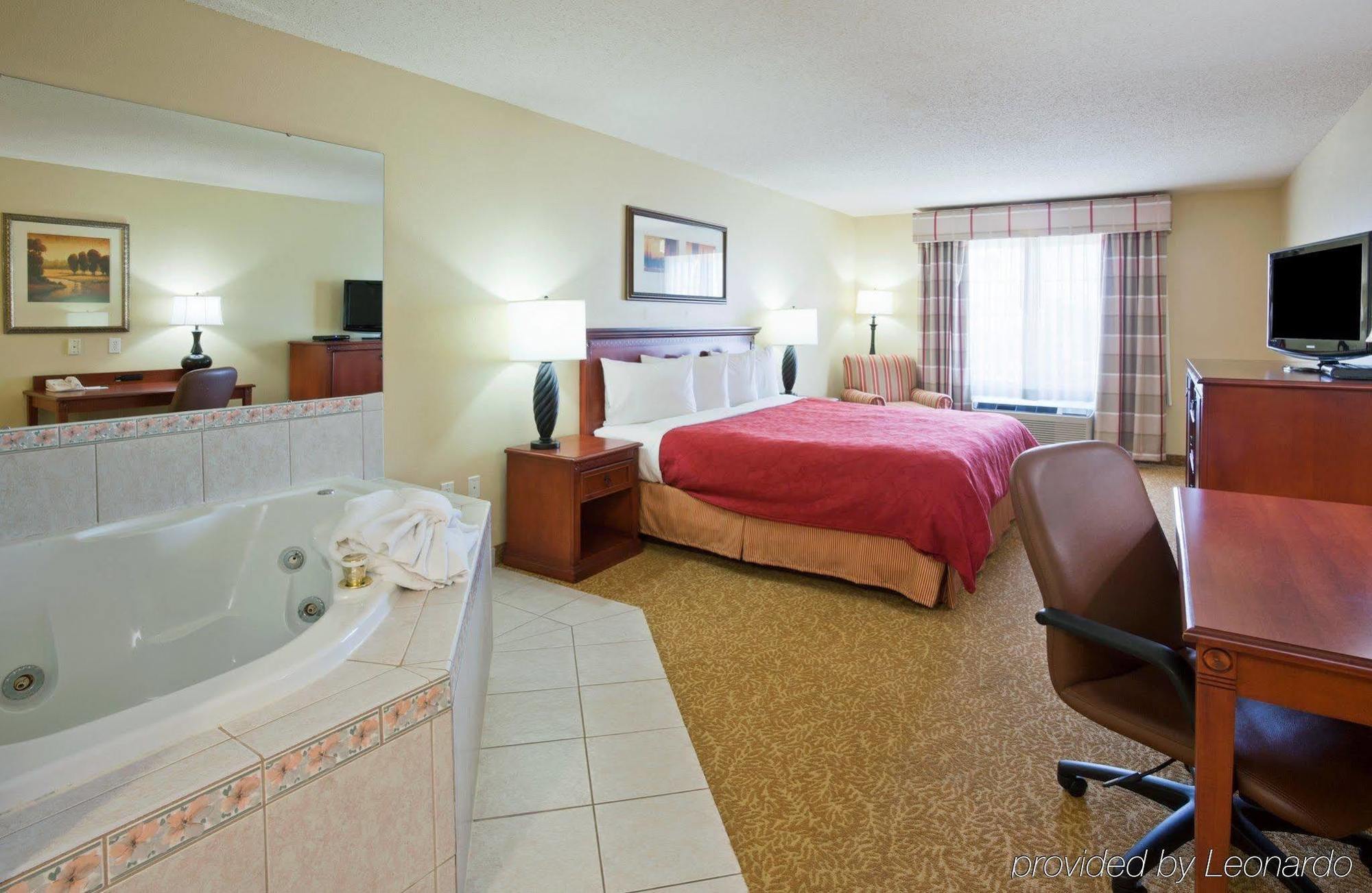 Country Inn & Suites By Radisson Bismarck Waterpark المظهر الخارجي الصورة