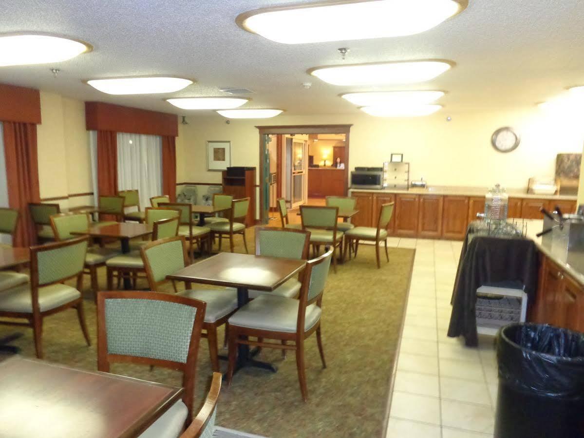 Country Inn & Suites By Radisson Bismarck Waterpark المظهر الخارجي الصورة