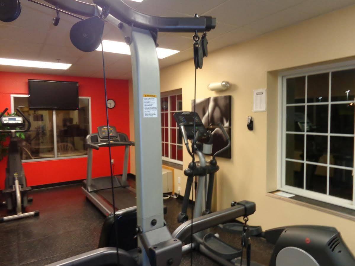 Country Inn & Suites By Radisson Bismarck Waterpark المظهر الخارجي الصورة
